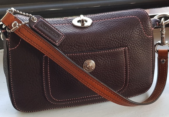 Coach Handbags - Hand bag